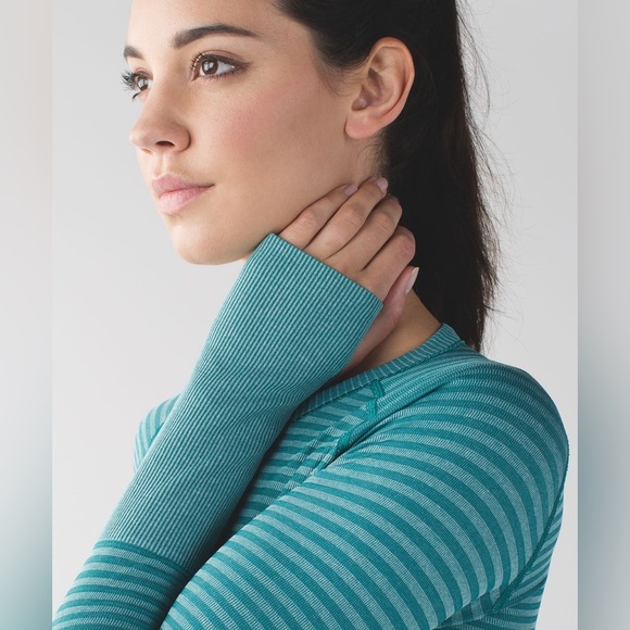 Lululemon Swiftly Tech Long Sleeve Crew Running Activewear Gym Workout Like New - Picture 3 of 12